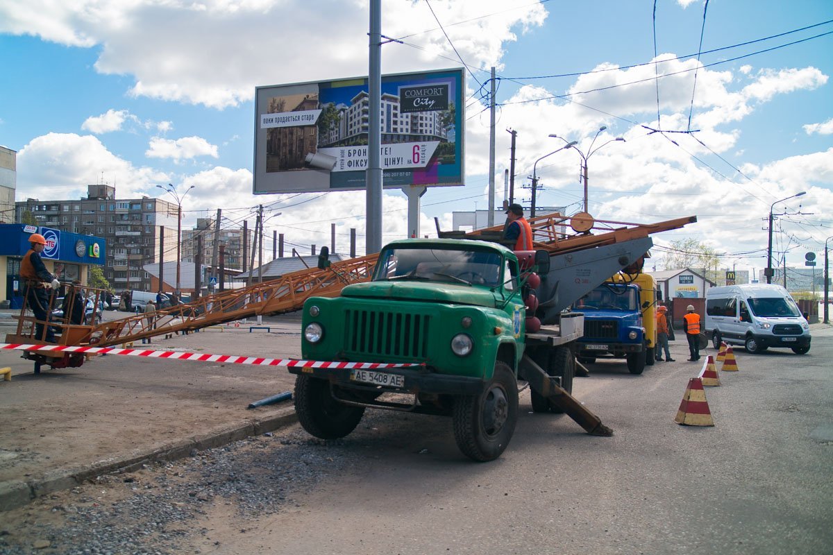 Качество перевозок на электротранспорте зависит не только от подвижного состава, но и от состояния контактной сети Качество перевозок на электротранспорте зависит не только от подвижного состава, но и от состояния контактной сети