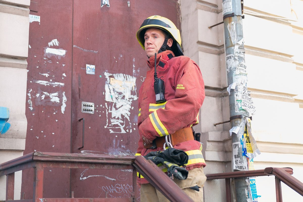 Но дым в квартире оказался строительной пылью