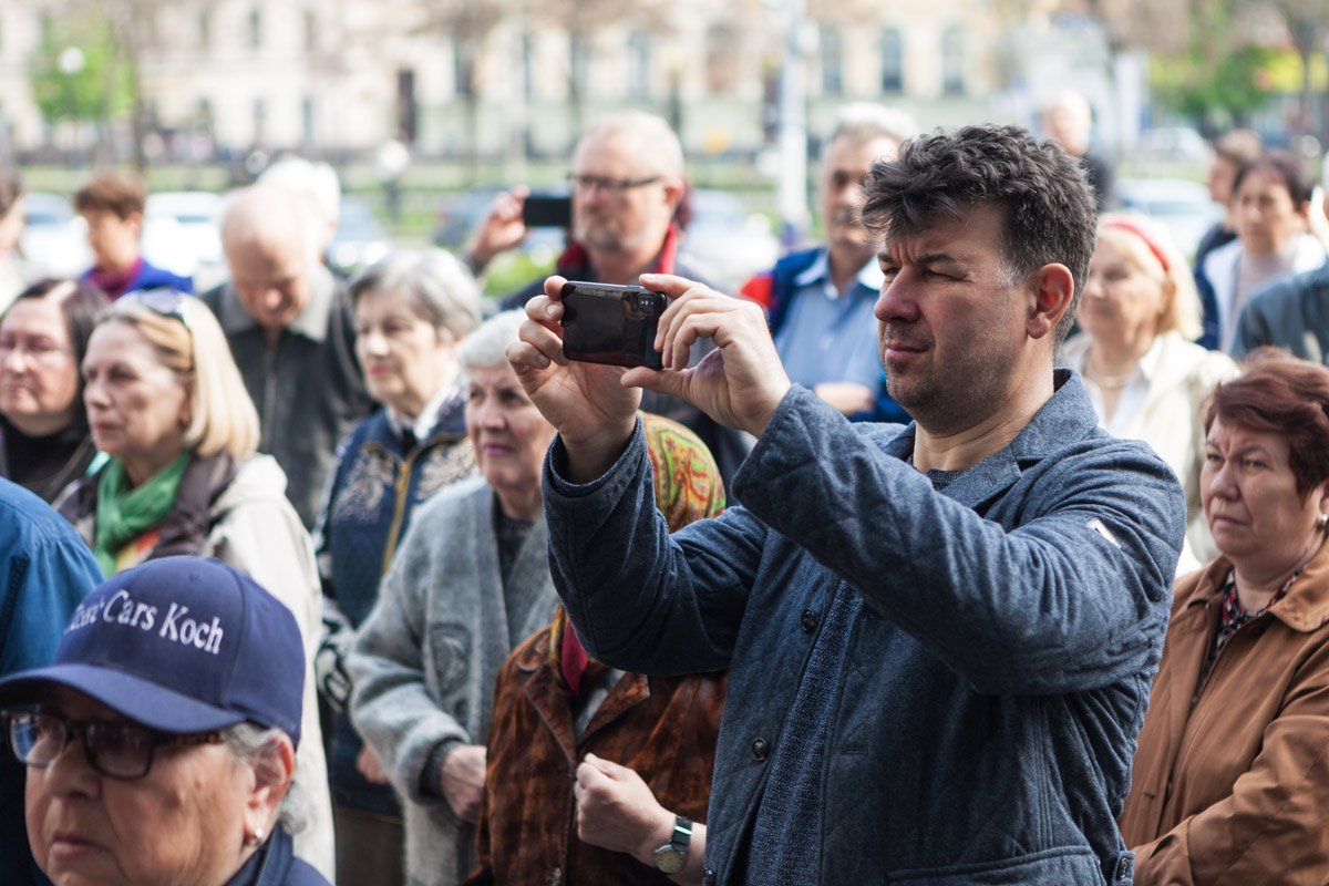 Люди считают повышение тарифов необоснованным
