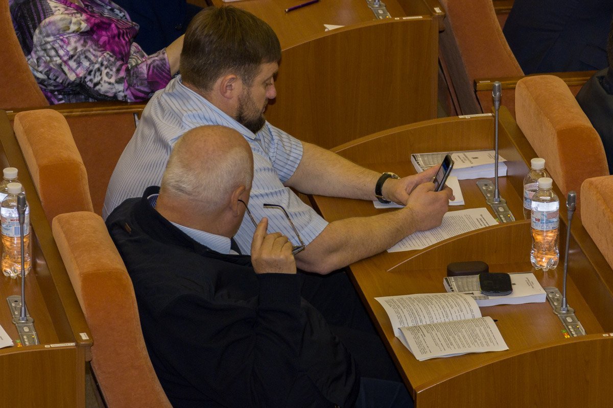 Очки можно носить не только из-за проблем со зрением