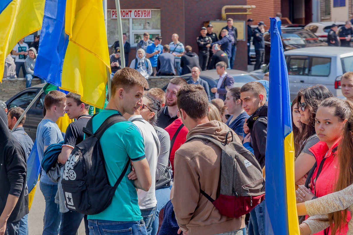 На митинг пришли более 1000 человек