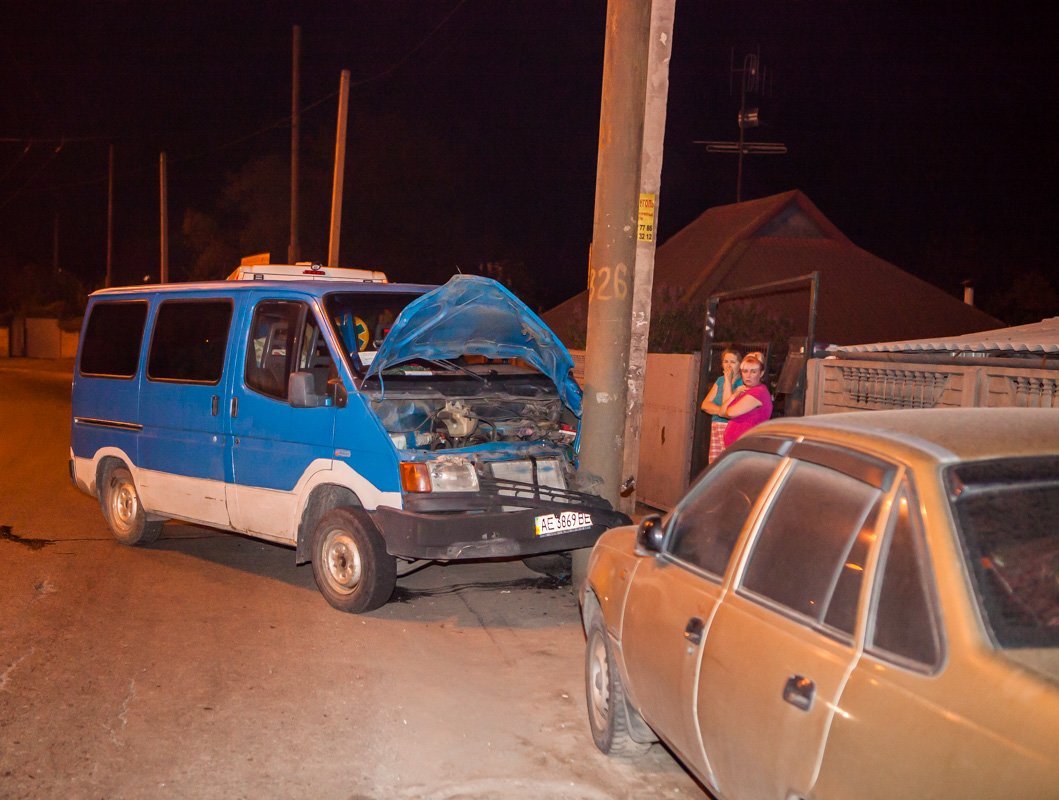 Водителю стало плохо во время движения