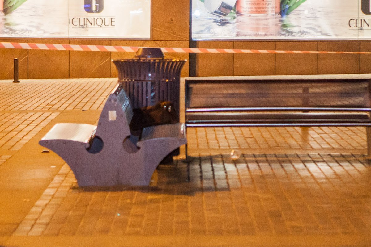 Сумка лежала на лавочке возле карусели