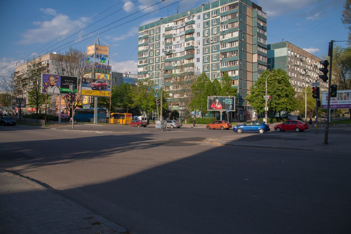 В 2017 году городская власть усиленно занималась ремонтом и проспекта Поля