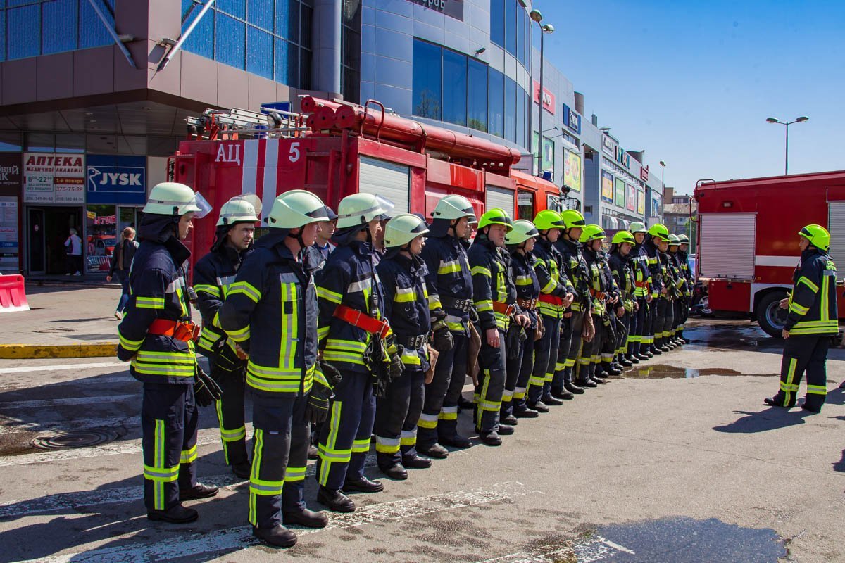 Всего для ликвидации задействовали около 35 человек личного состава Всего для ликвидации задействовали около 35 человек личного состава