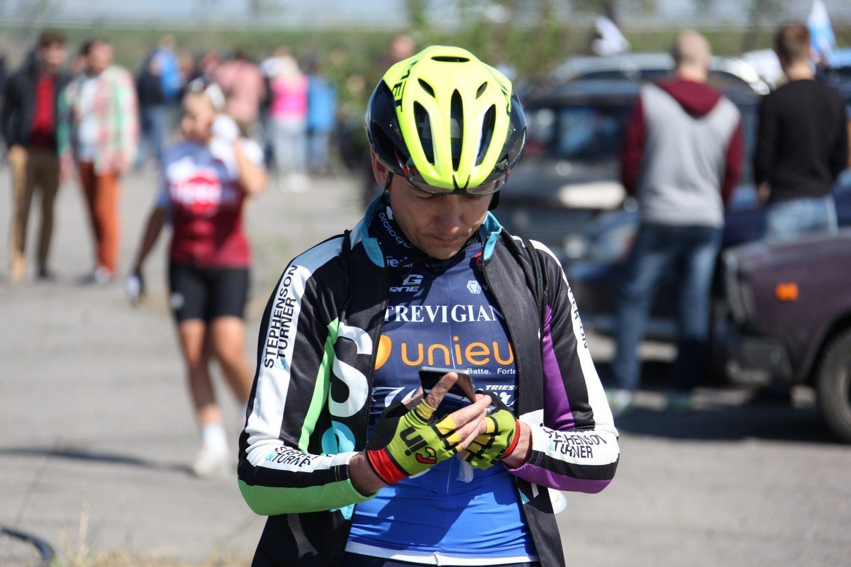 Велосипедистов поддерживали знакомые