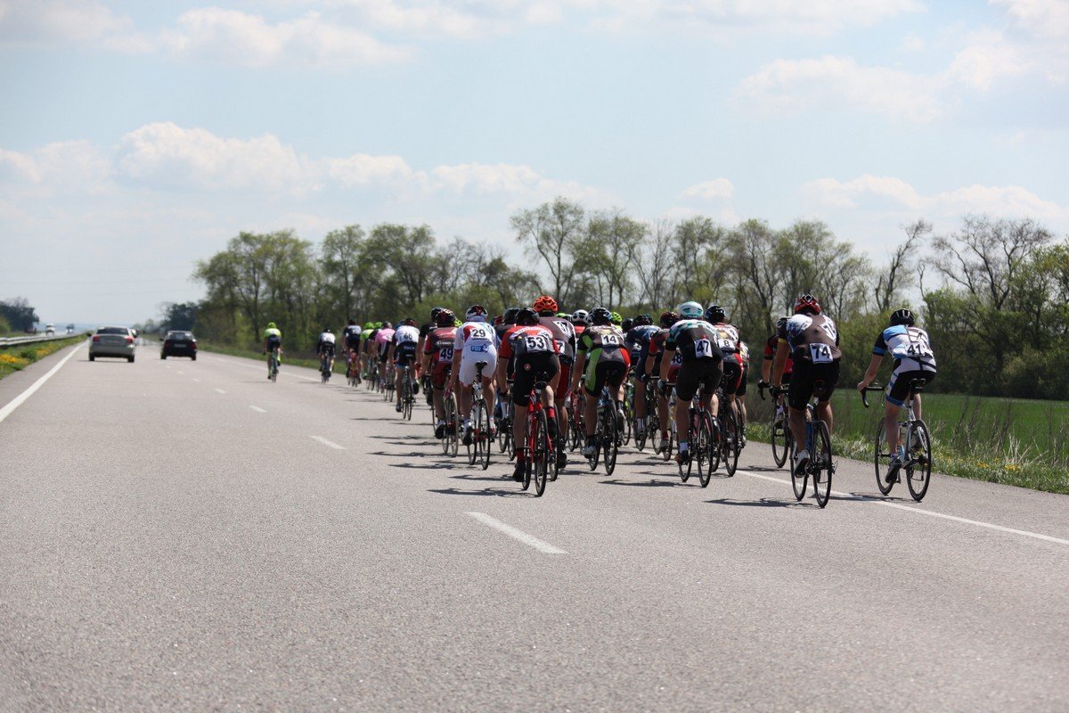 Спортсмены соревнуются в разных категориях