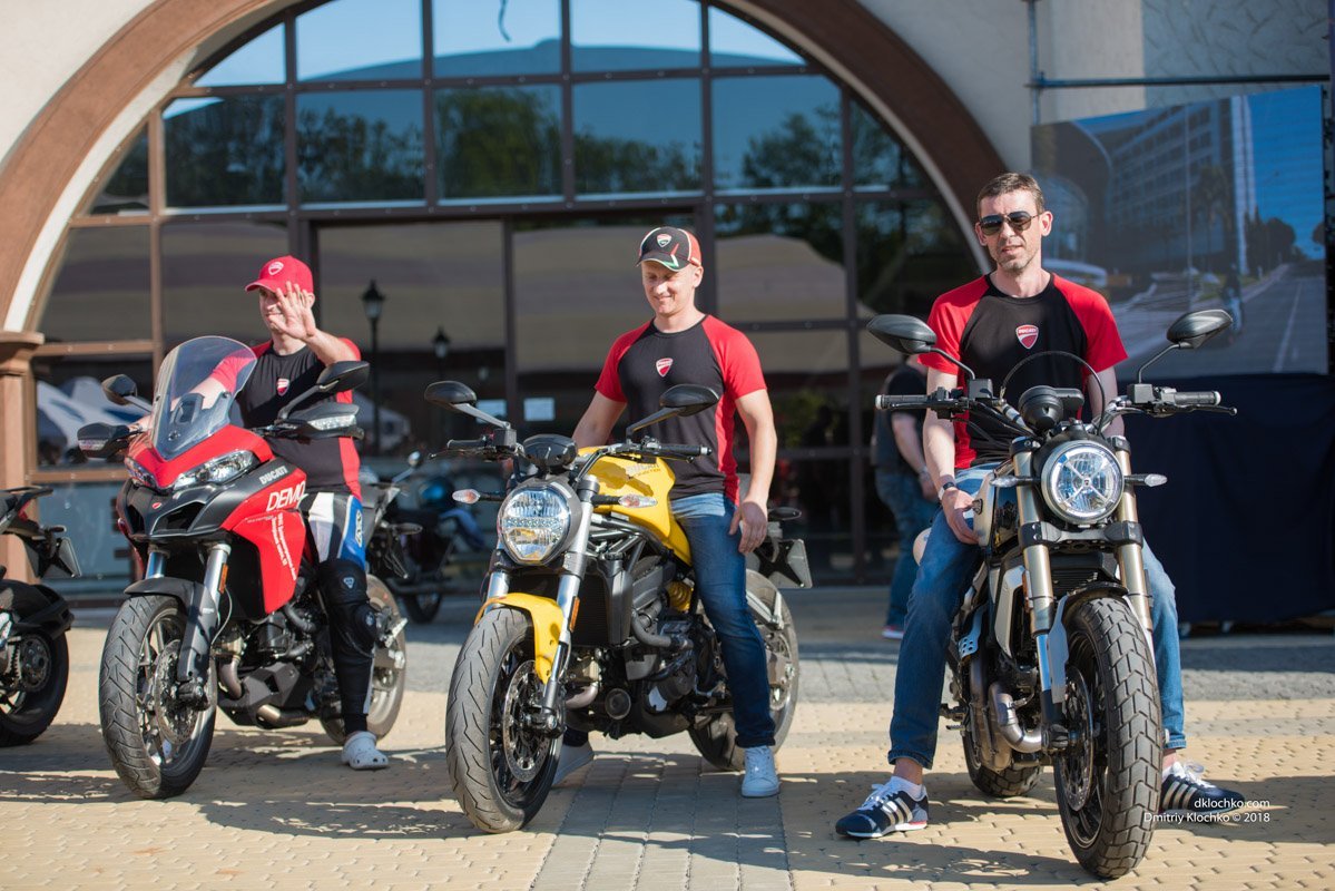 Мужчины тоже любят фотографироваться