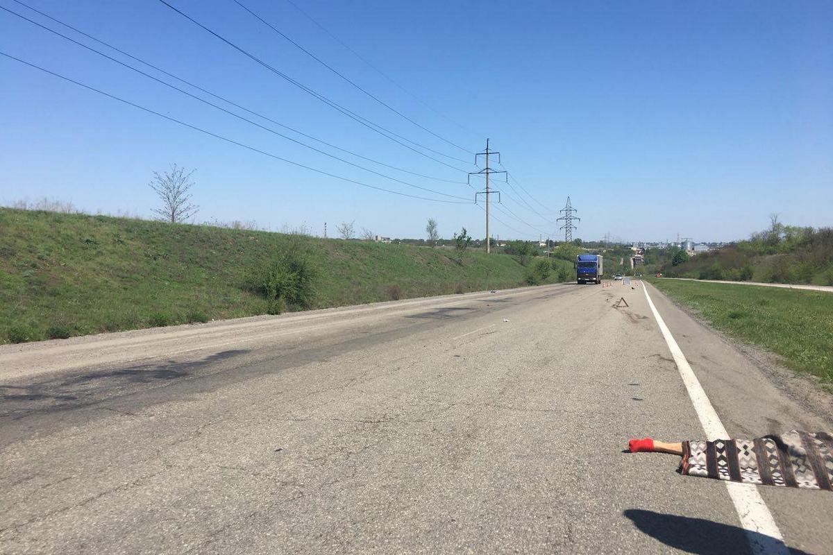 После наезда на женщину злоумышленник проехал еще около километра, прежде, чем остановил авто