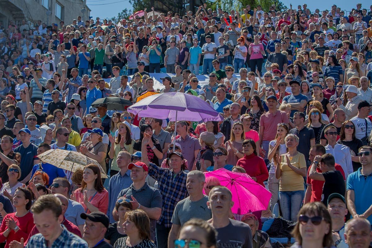 Охраной правопорядка занимались сами прихожане Охраной правопорядка занимались сами прихожане
