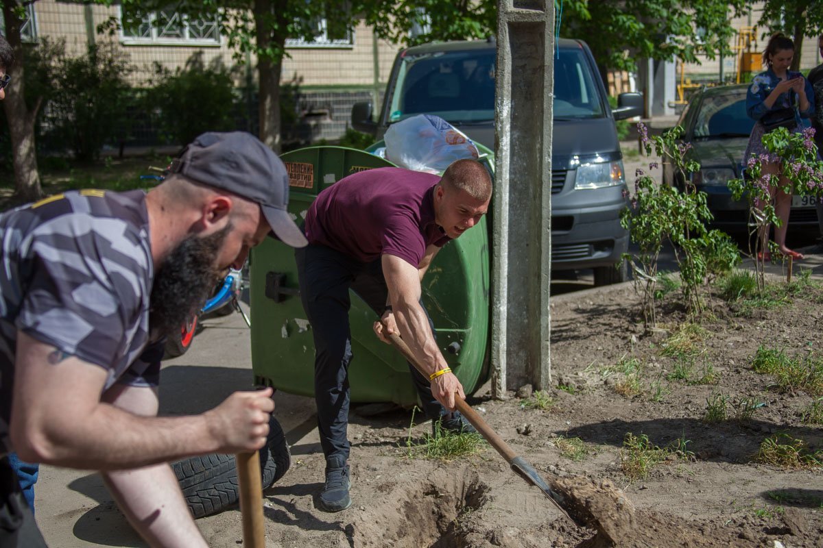 Как говорили активисты, помогать пенсионерам никогда не бывает лень
