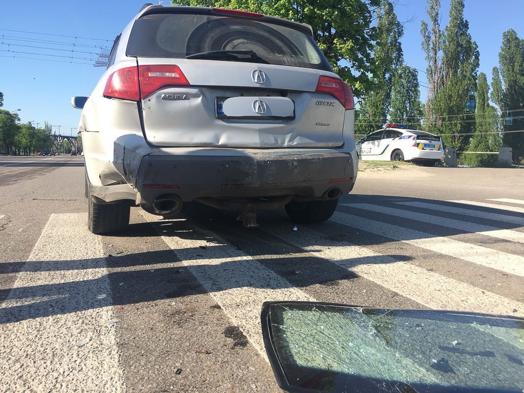 Автомобиль Acura отделался вмятинами