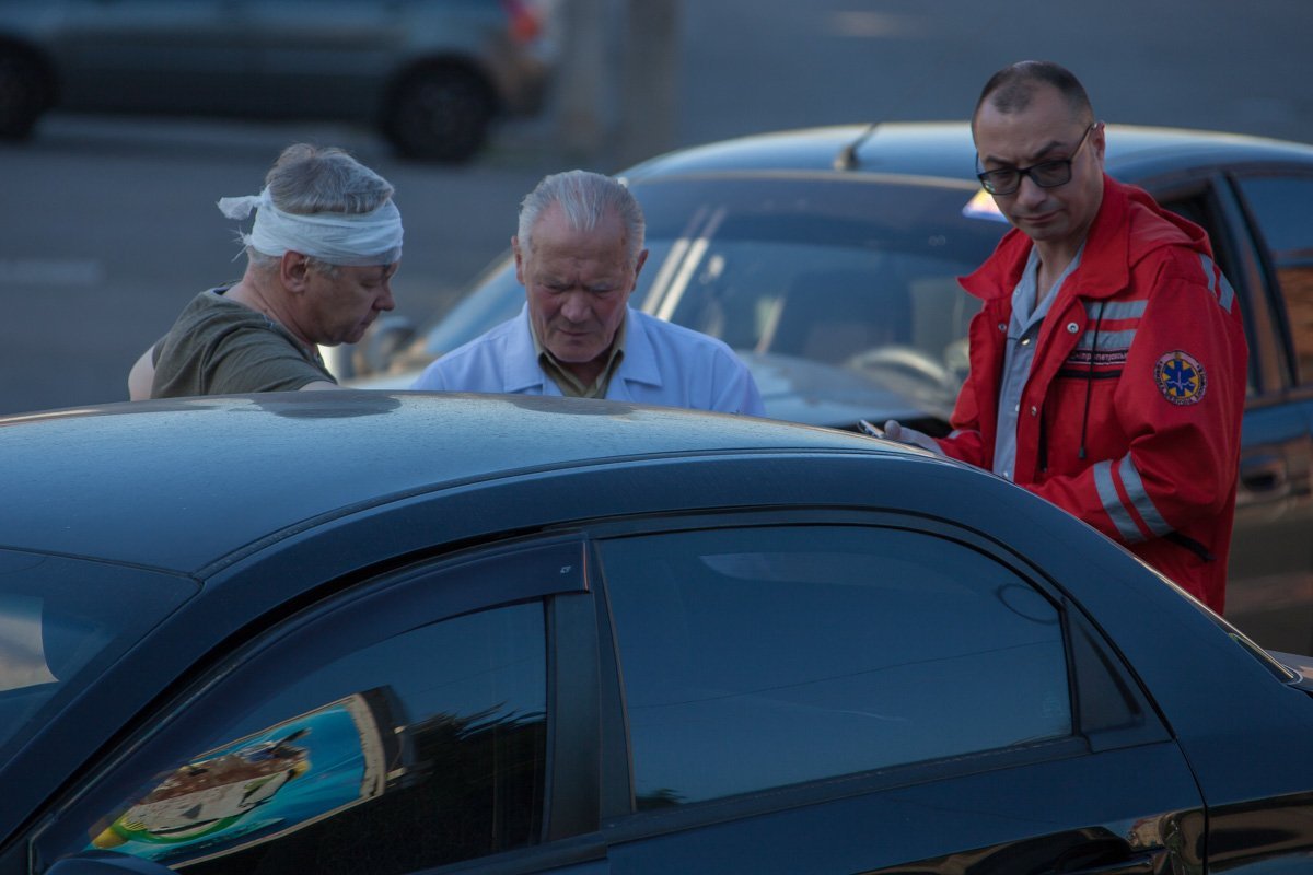 Daewoo ехал по второстепенной улице Святослава Храброго