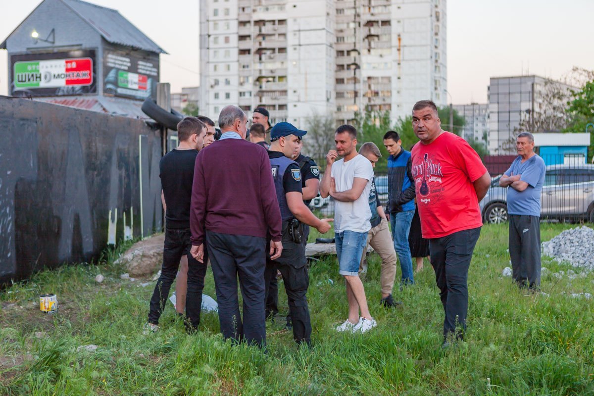 Люди против надписи, потому что «Галичина» - это «преступники, которые убивали людей» Люди против надписи, потому что «Галичина» - это «преступники, которые убивали людей»