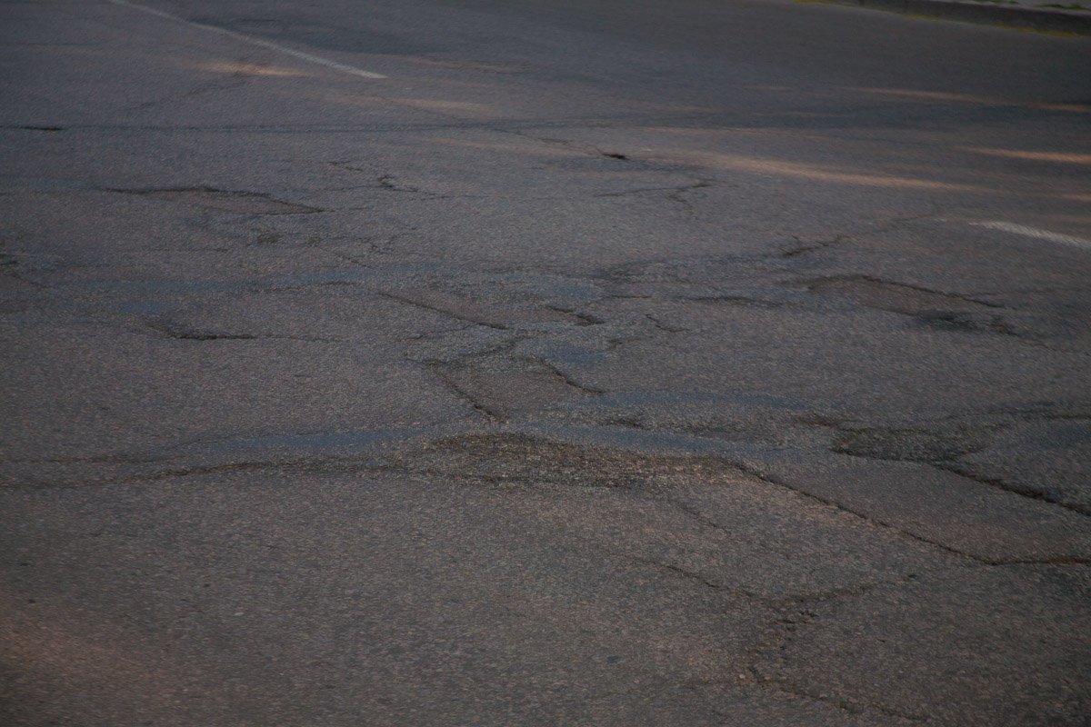 Благодаря таким дорогам наши водители - самые внимательные и осторожные