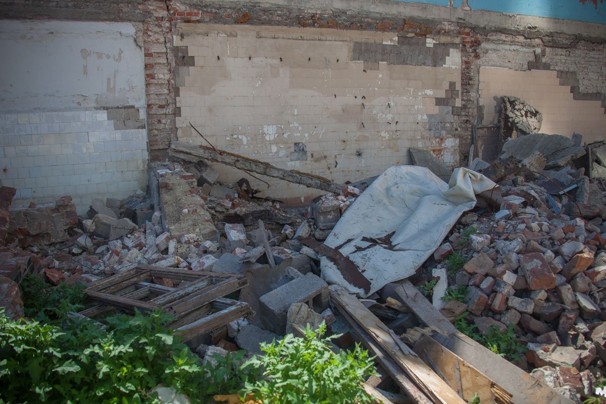 Люди уверенны, что никакого разрешения на строительство нет Люди уверенны, что никакого разрешения на строительство нет