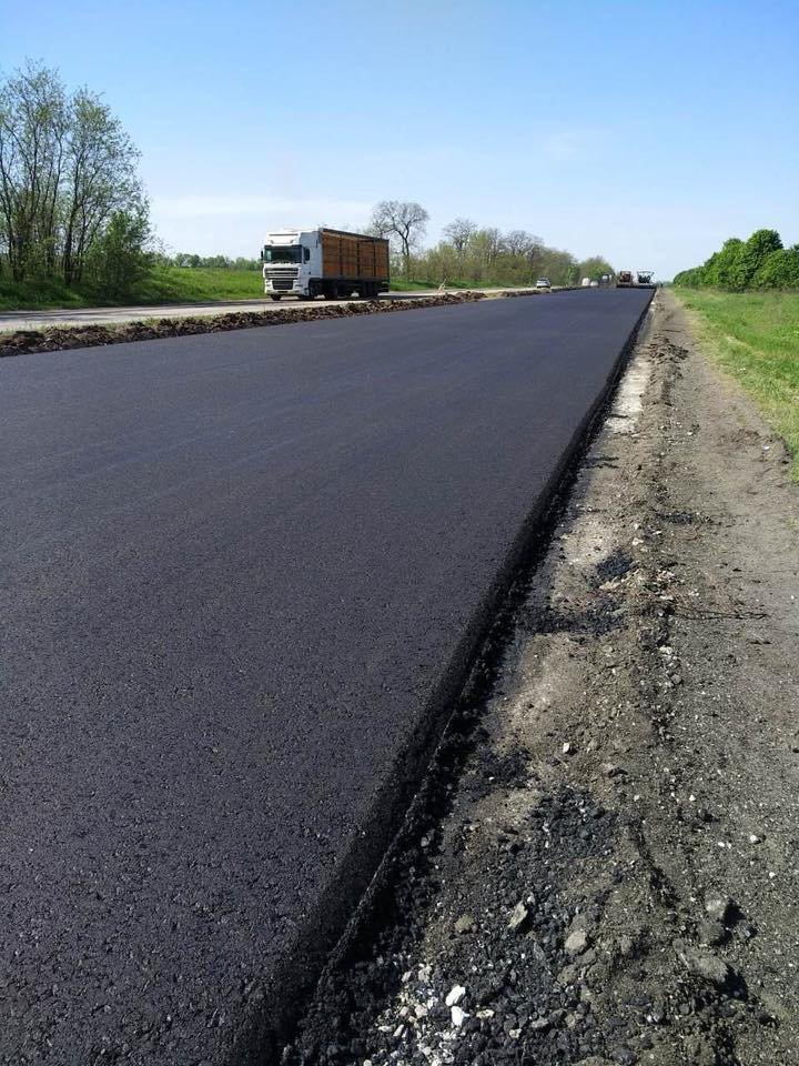 К концу мая, или к началу июня, путепровод построят, и эта печальная объездная уйдет в небытие К концу мая, или к началу июня, путепровод построят, и эта печальная объездная уйдет в небытие