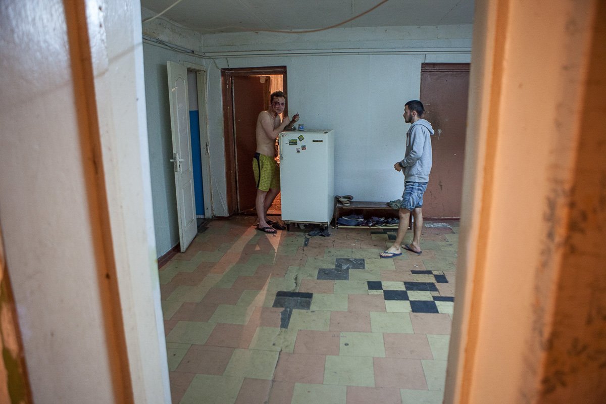 Драка произошла в тамбуре Драка произошла в тамбуре