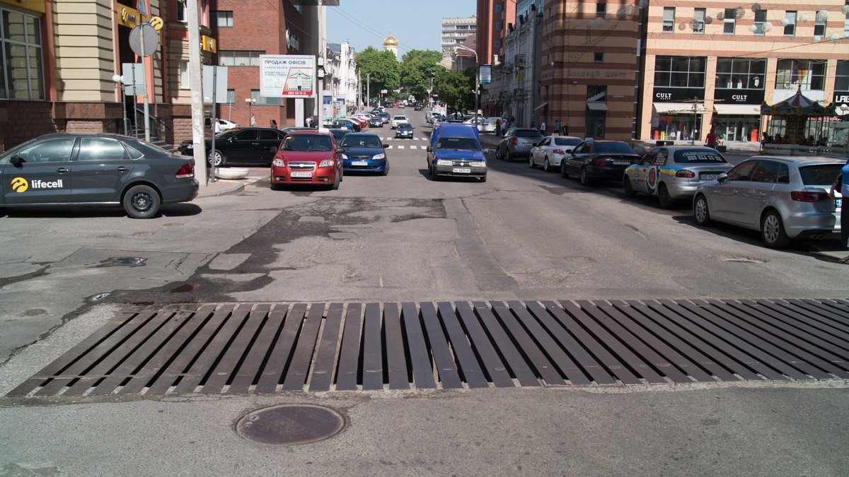 Небольшой аттракцион на спуске Небольшой аттракцион на спуске