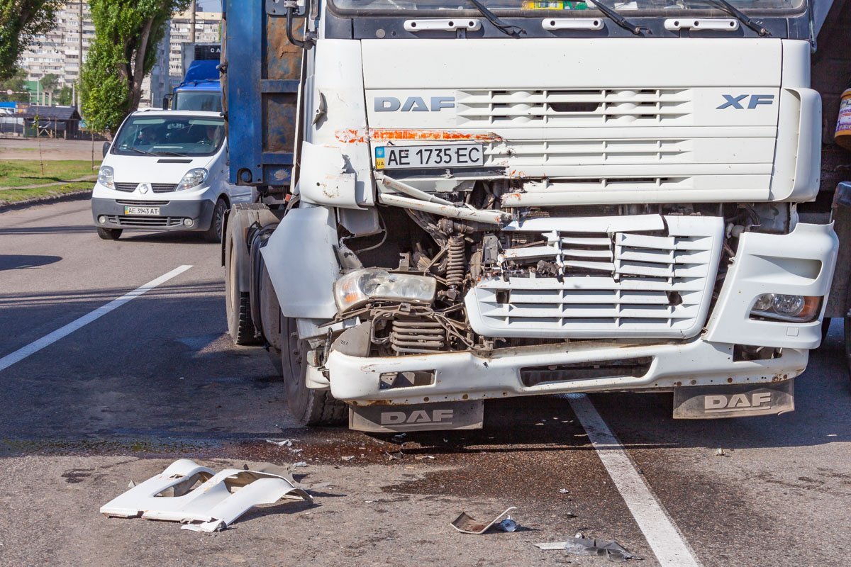 Повреждения на фуре