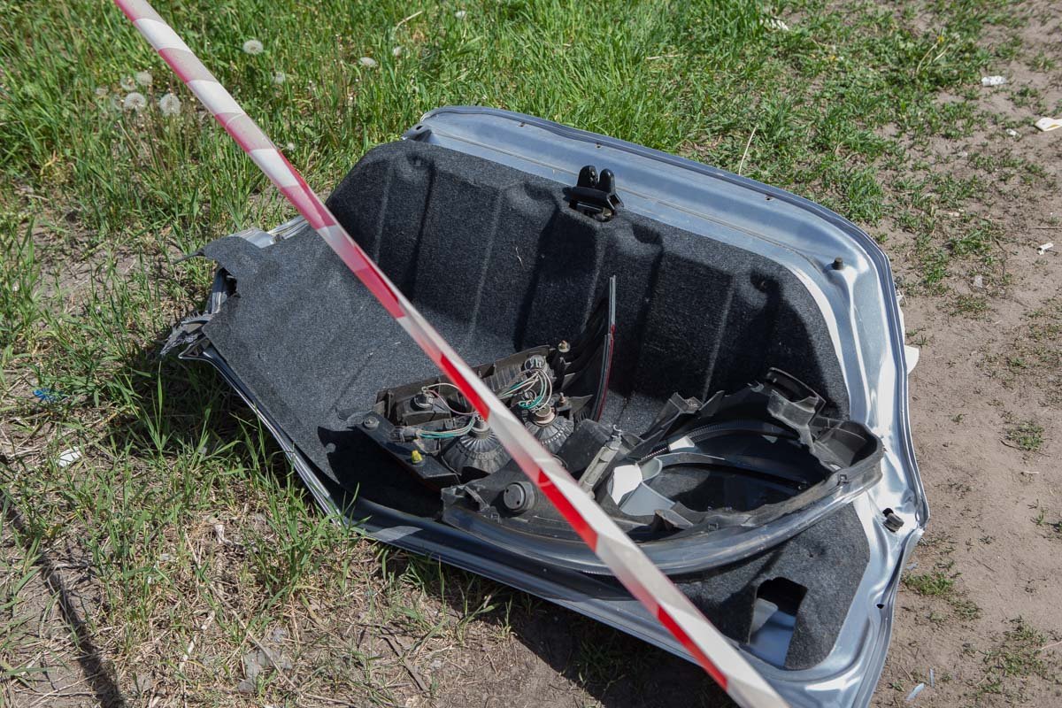 Одновременно с Renault фура протаранила и Mitsubishi 