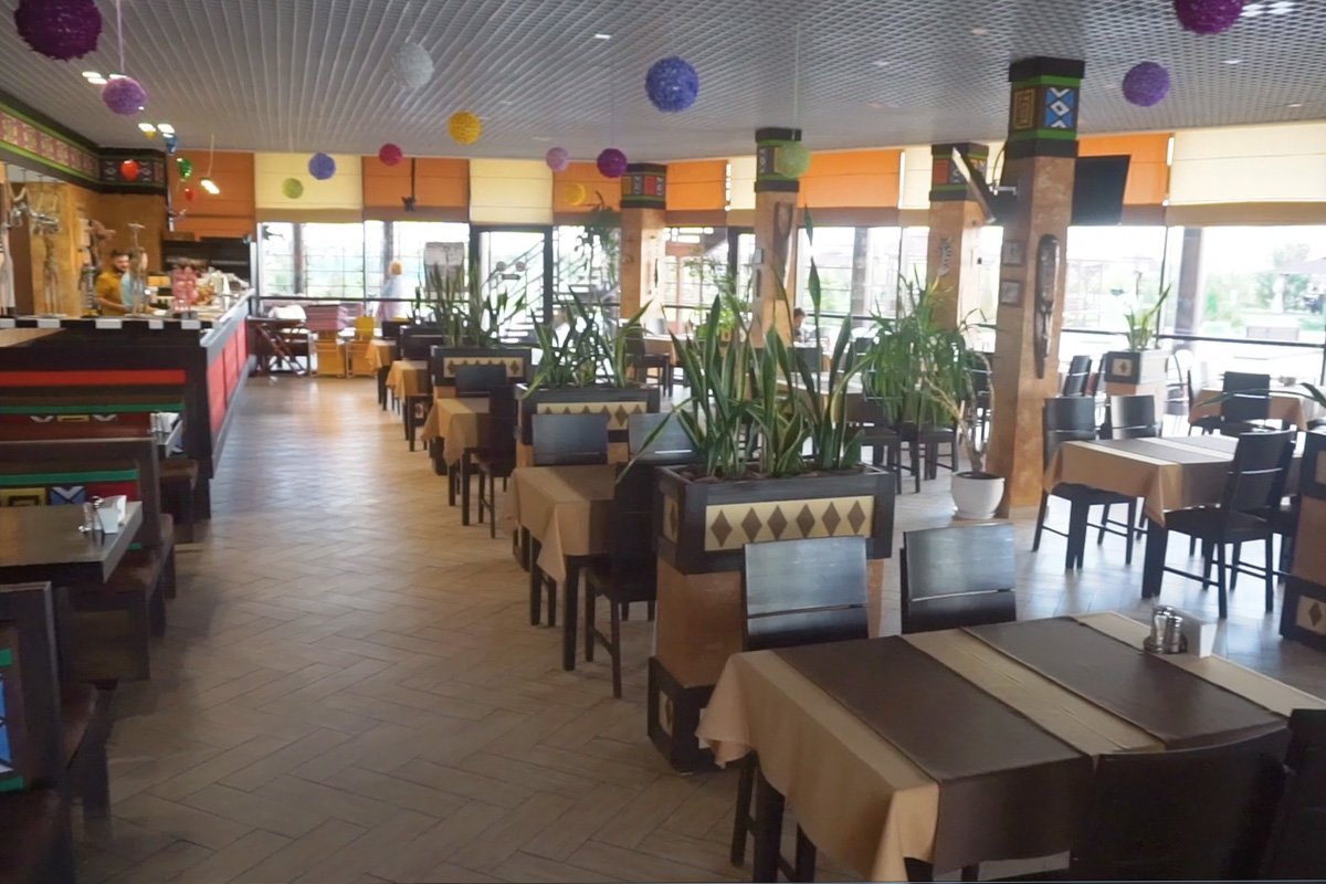 Мини-гольф, свежая рыба и пляжи: ревизия в Ostrov River Club 9