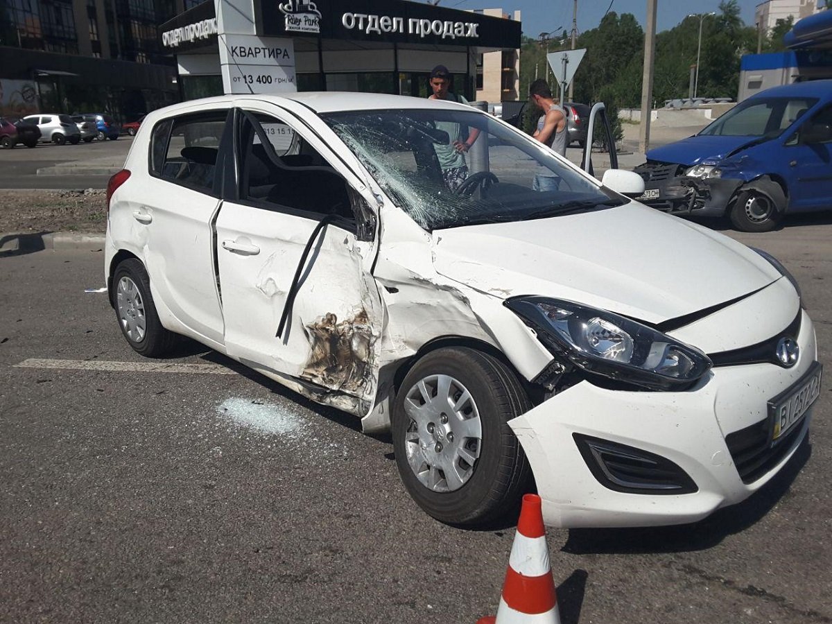 Пострадавших доставили в больницу №16