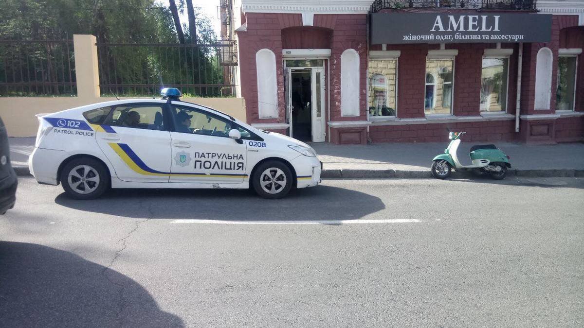 5 мая около 15:30 на улице Фабра произошло ДТП с участием ВАЗа и скутера