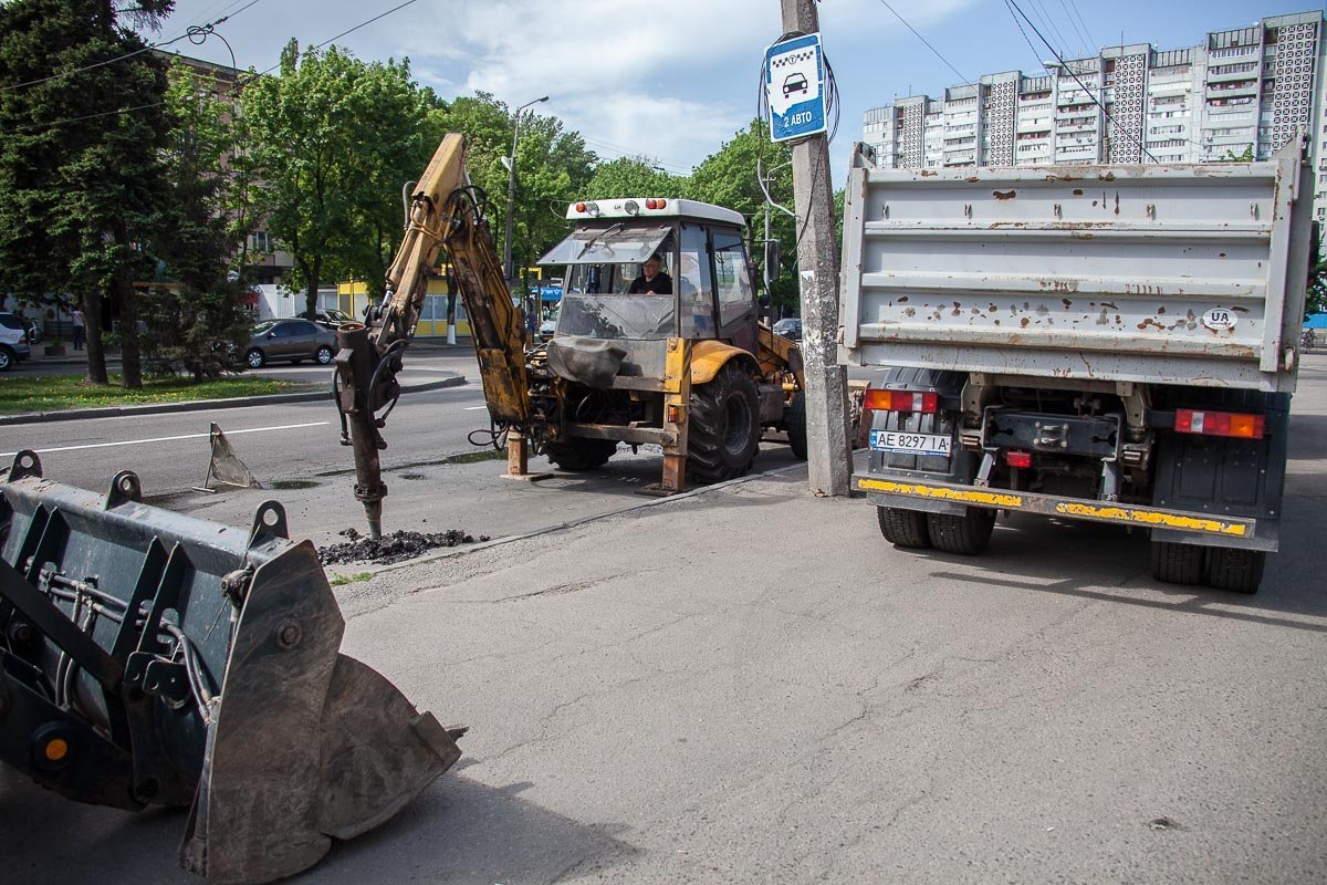 На проспекте Гагарина идут ремонтные работы На проспекте Гагарина идут ремонтные работы