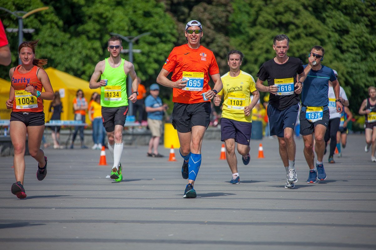 Жара создает лишние испытания для участников