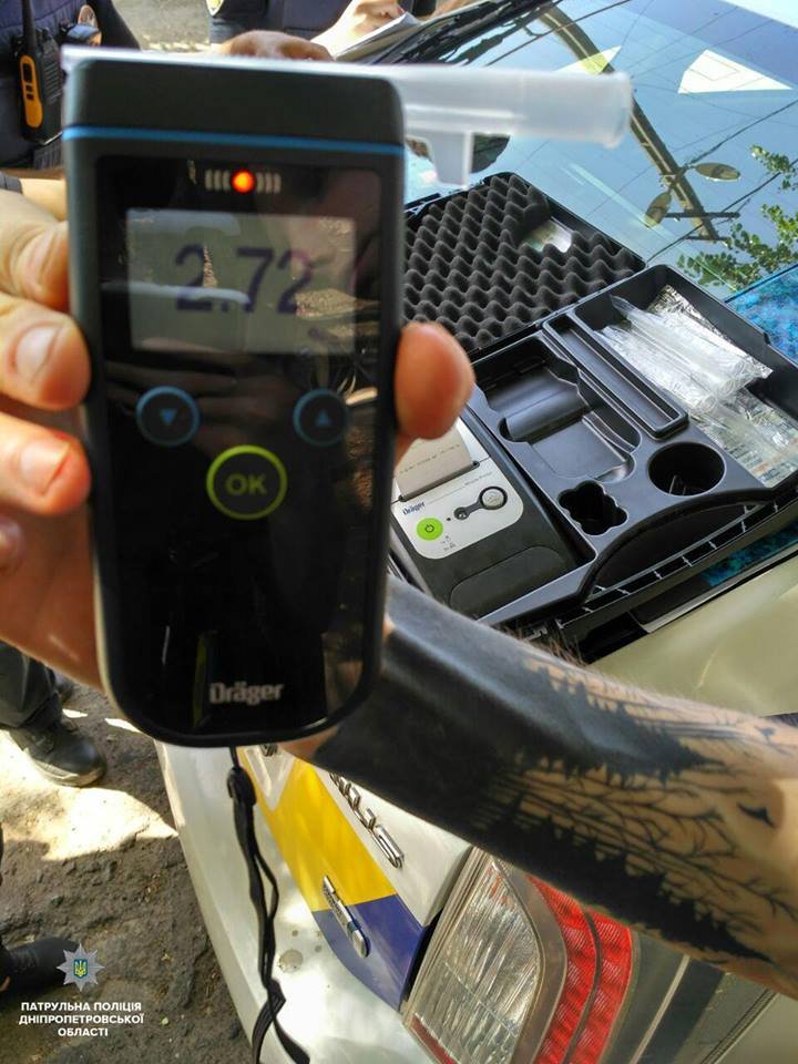 По Днепру катался пьяный водитель автобуса По Днепру катался пьяный водитель автобуса