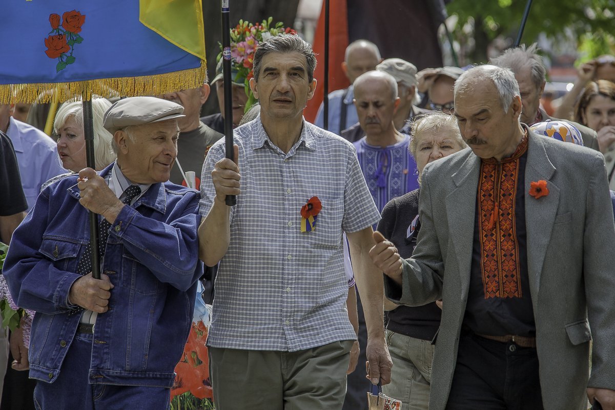 Среди участников марша - общественники, активисты, патриоты и все неравнодушные жители города