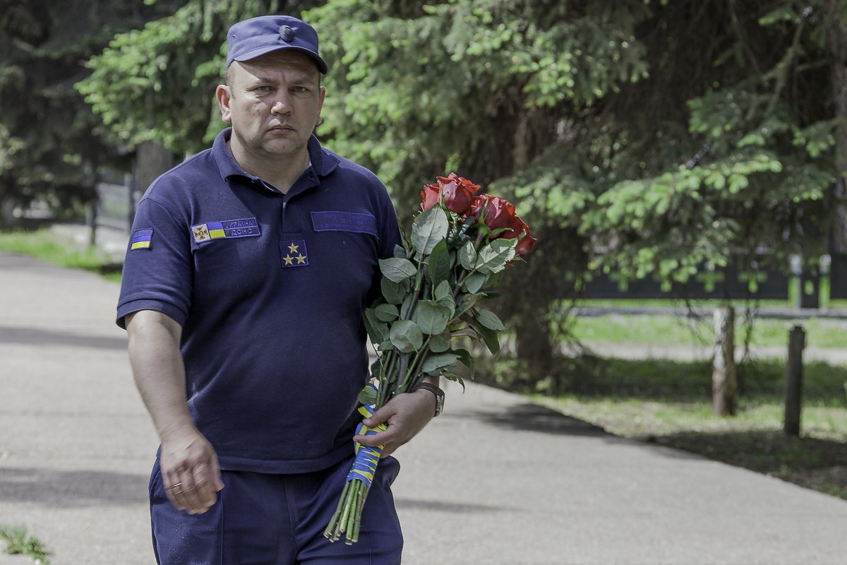 На возложении цветов к мемориалу к парке Памяти и Примирения присутствовали руководители силовых структур