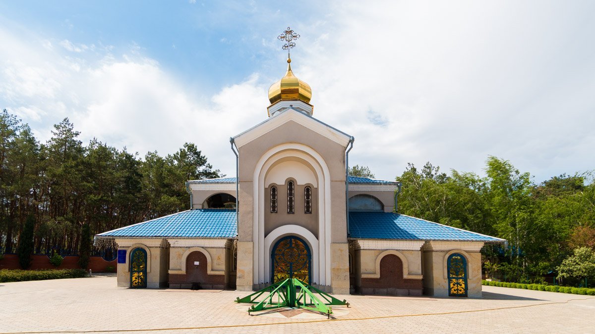 Храм называют «Северными Вратами» Днепра