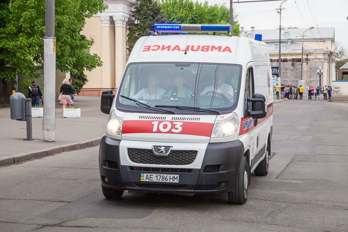 Один из участников так сильно переволновался, что медикам пришлось оказать ему помощь Один из участников так сильно переволновался, что медикам пришлось оказать ему помощь