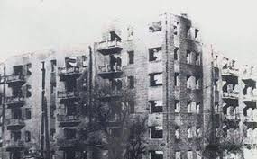 Разрушенный корпус дома, 1944 год. Фото: Энциклопедия Днепропетровска