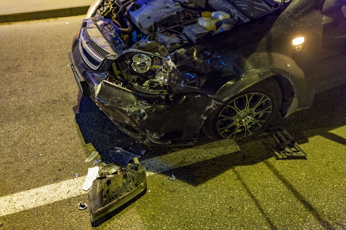 Повреждения Chevrolet Повреждения Chevrolet