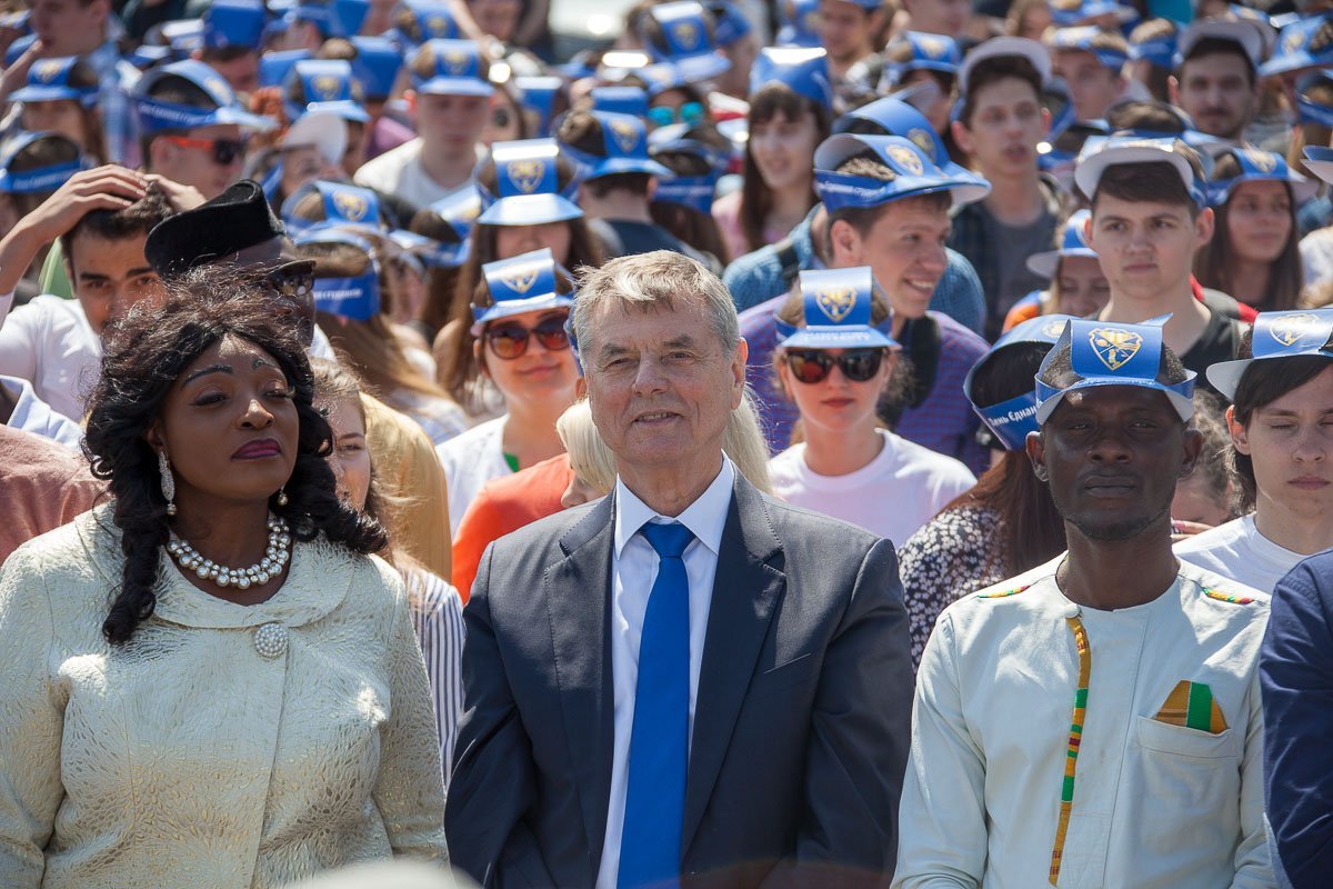 Президент Университета имени Альфреда Нобеля Борис Холод