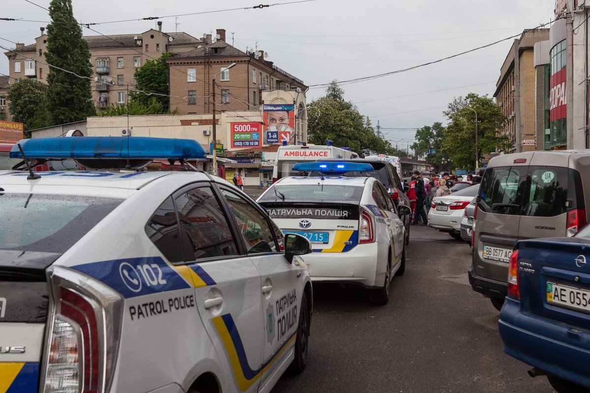 На месте работает патрульная полиция и следственно-оперативная группа