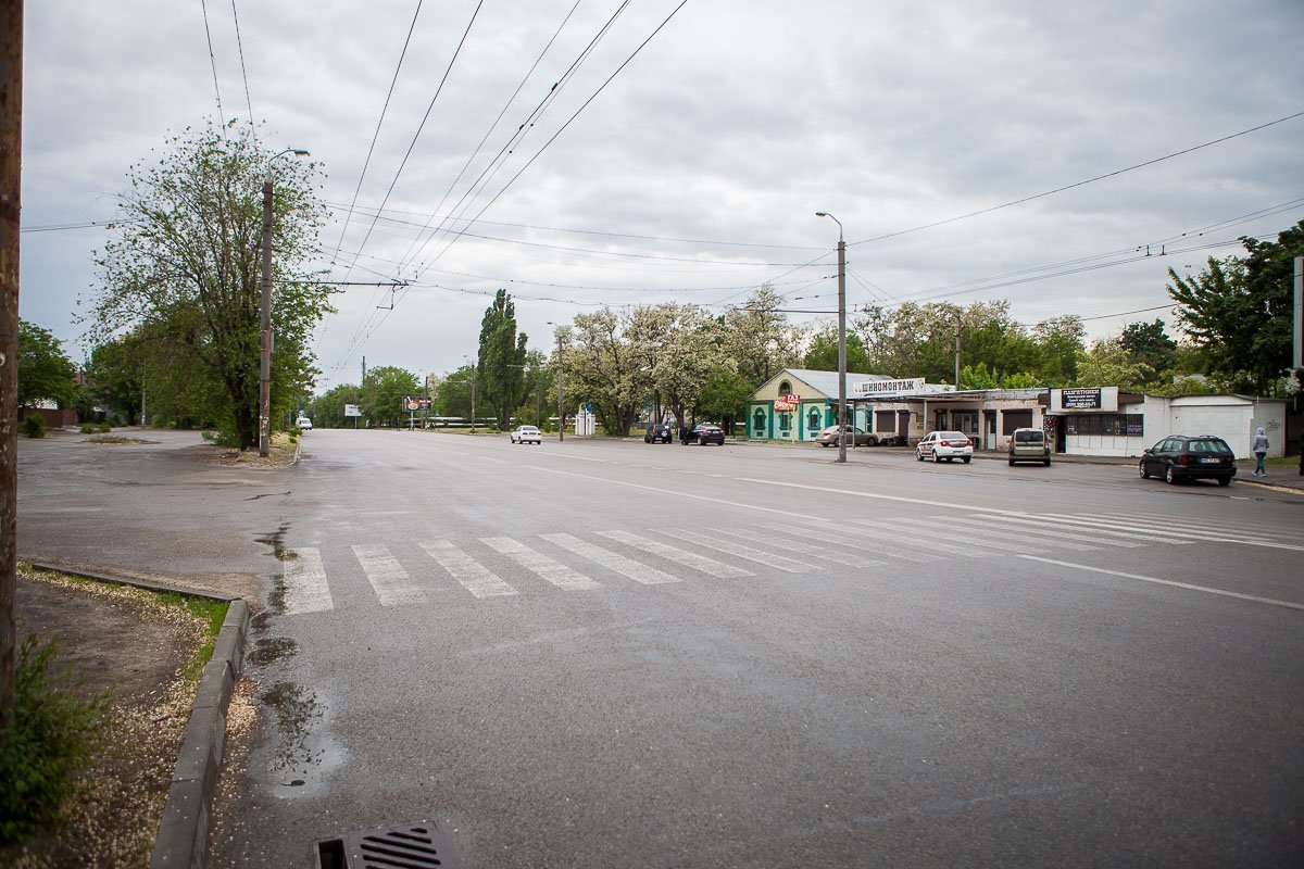 Улица Янтарная находится в центральной части Левого берега  Улица Янтарная находится в центральной части Левого берега