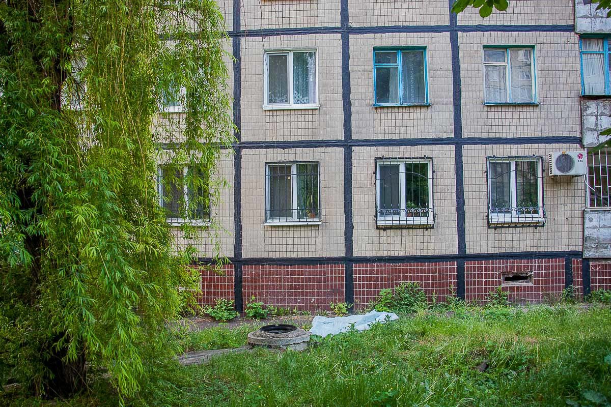 Тело обнаружили во дворе дома Тело обнаружили во дворе дома