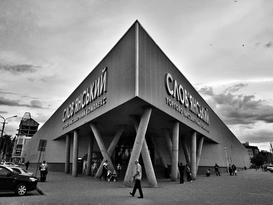 Ежедневно мы проносимся по улицам этого города, в своих мыслях и рутине. Фото: stas_shpvl