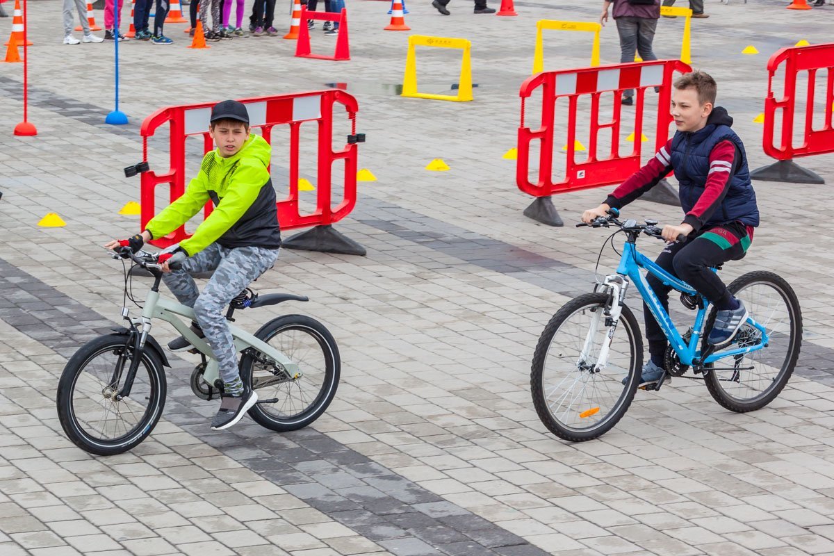 Слышишь, а чего мы не участвуем?