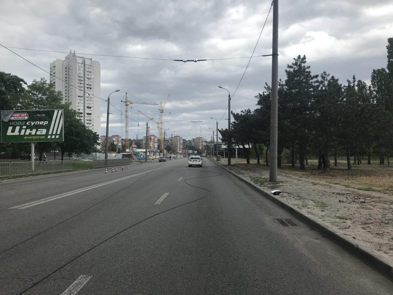 Контактная сеть троллейбусов оборвалась