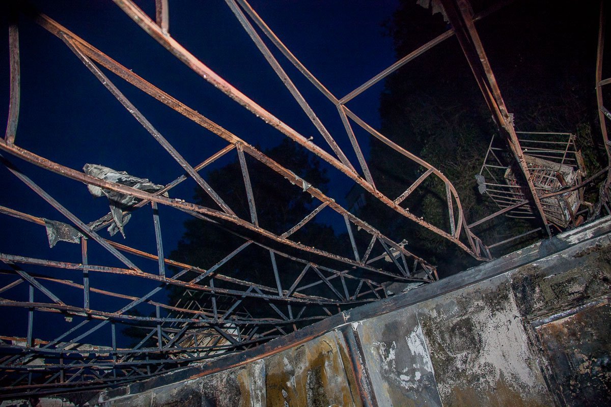 От здания практически ничего не осталось От здания практически ничего не осталось