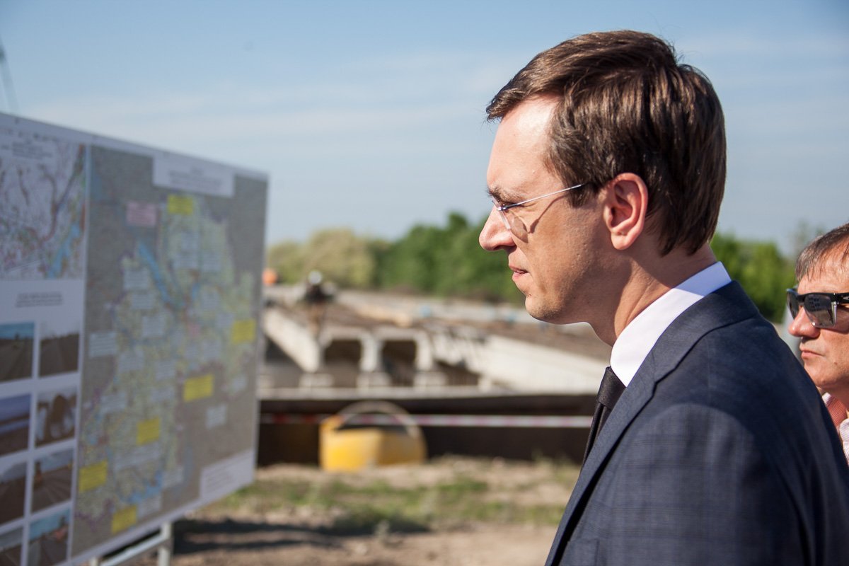 Рабочие приступили к ремонту 12 апреля