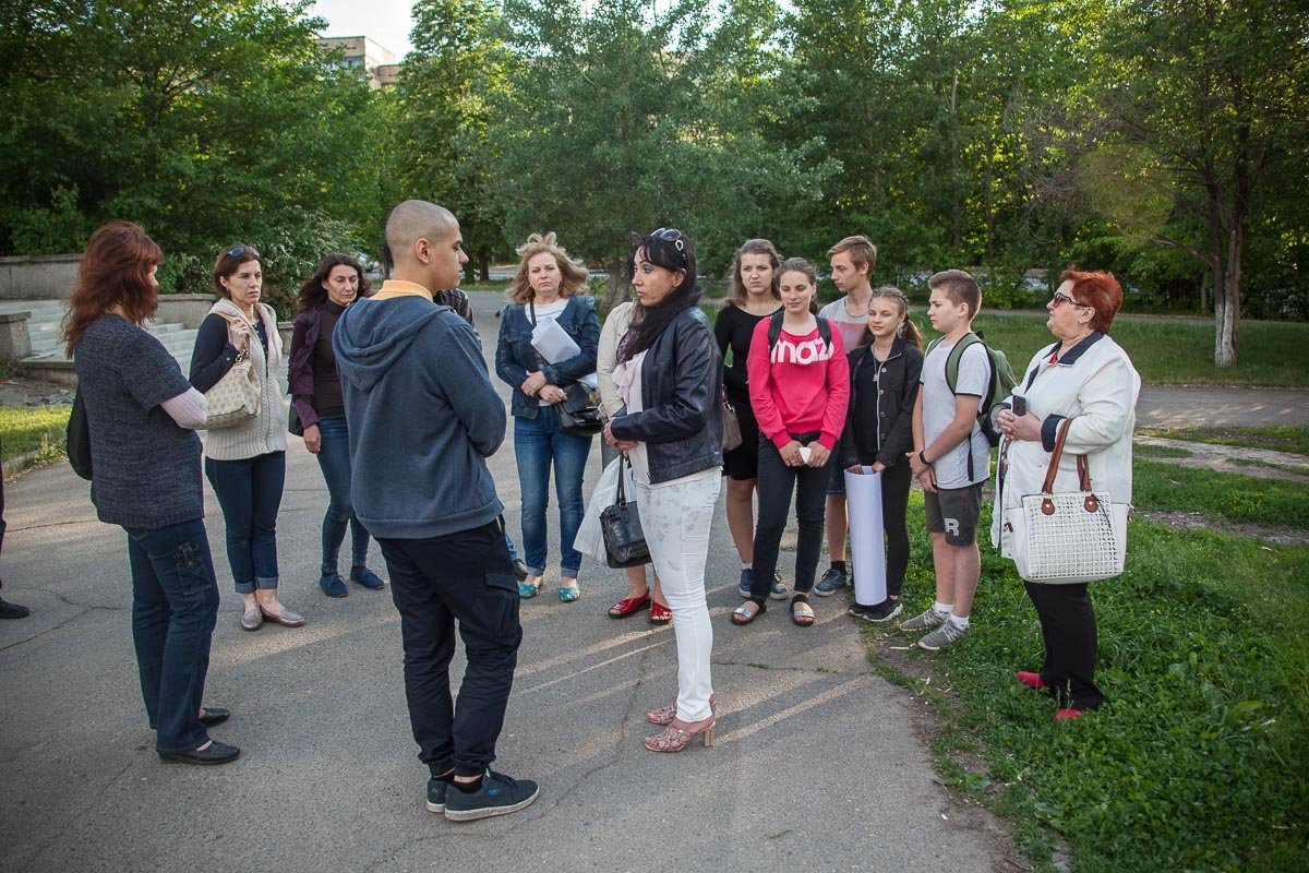Врачи детской стоматологической поликлиники №1 вышли на митинг