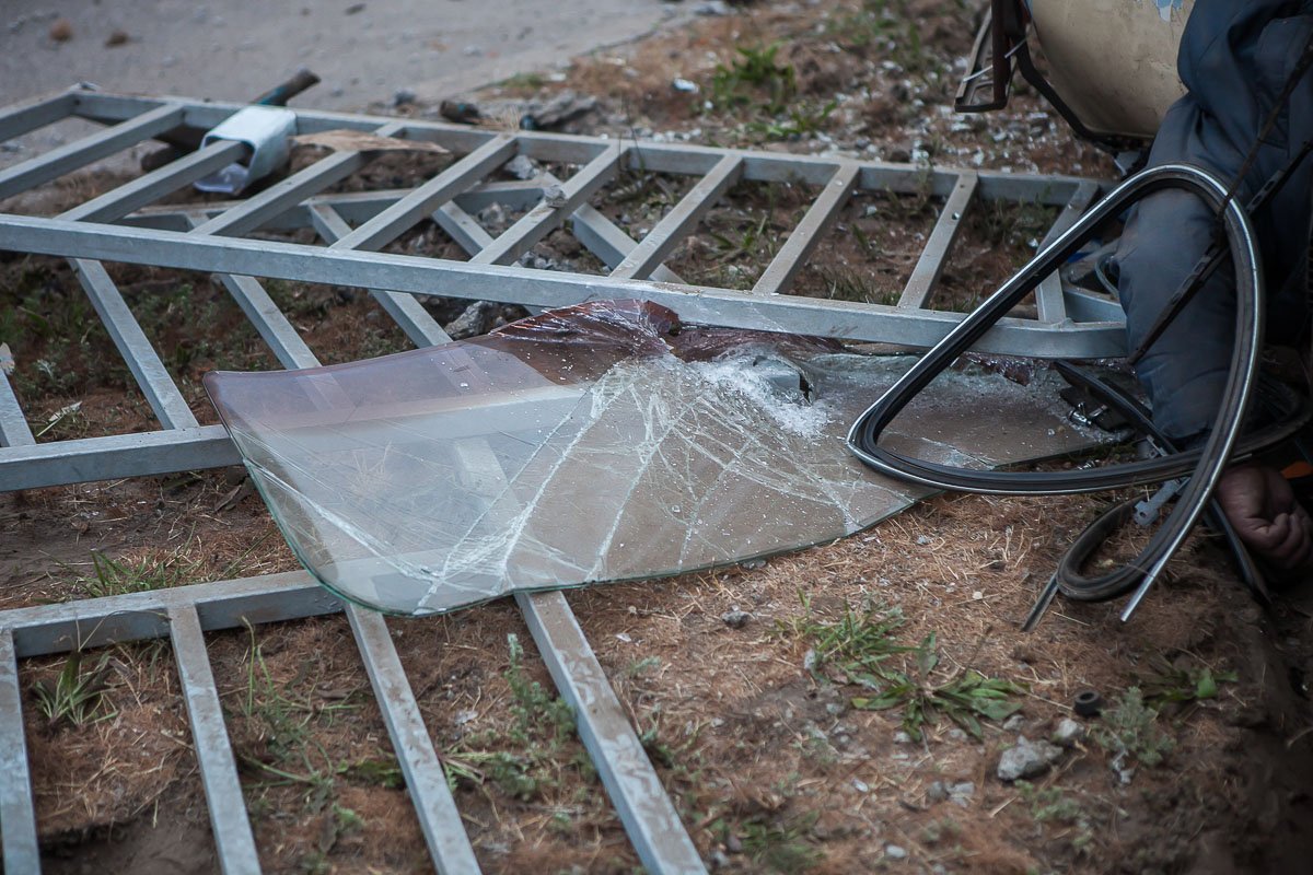 Длина сбитого ограждения больше 10 метров Длина сбитого ограждения больше 10 метров