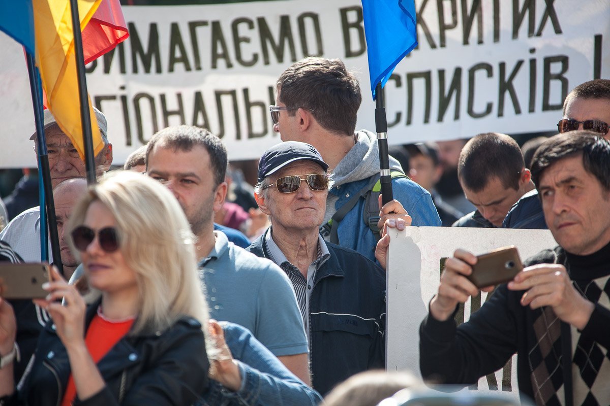 Будь крутым парнем и уверенно смотри в будущее