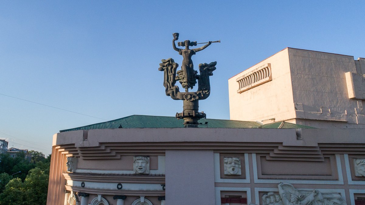 Театр Шевченко основали в 1918 году в Киеве как первый профессиональный театр Украины